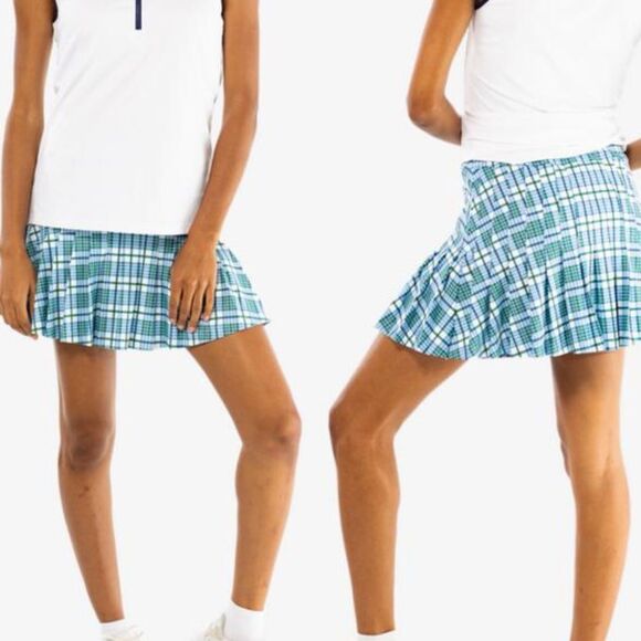 SMITH & QUINN Gwen Sport Plaid Pleated 15" Skort - Picture 2 of 12